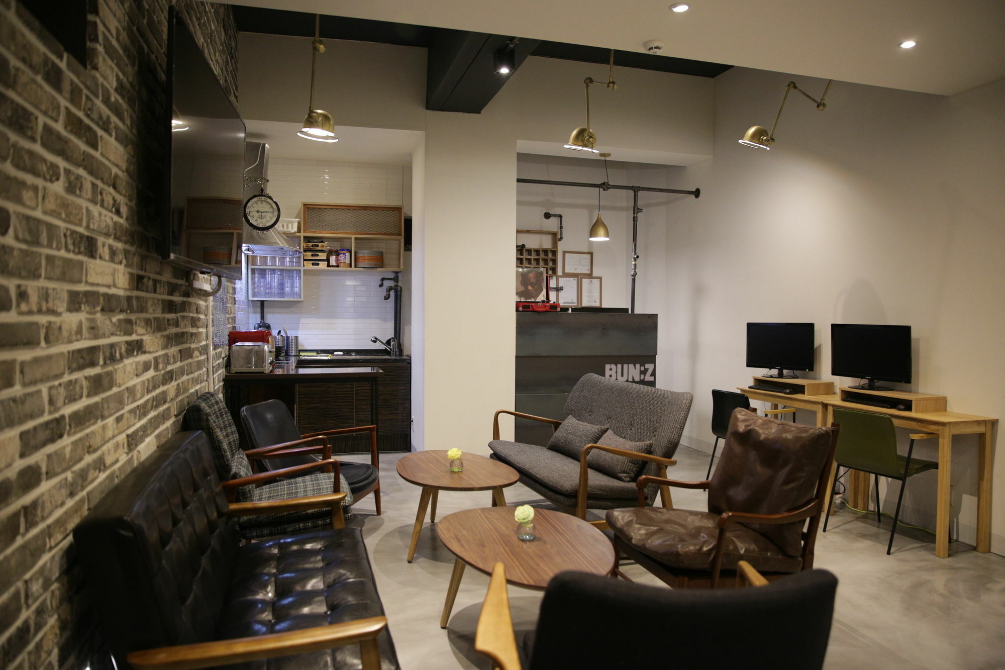 野宿 HOTEL 96BUN;Z TRAVELLERS LODGE, ソウル